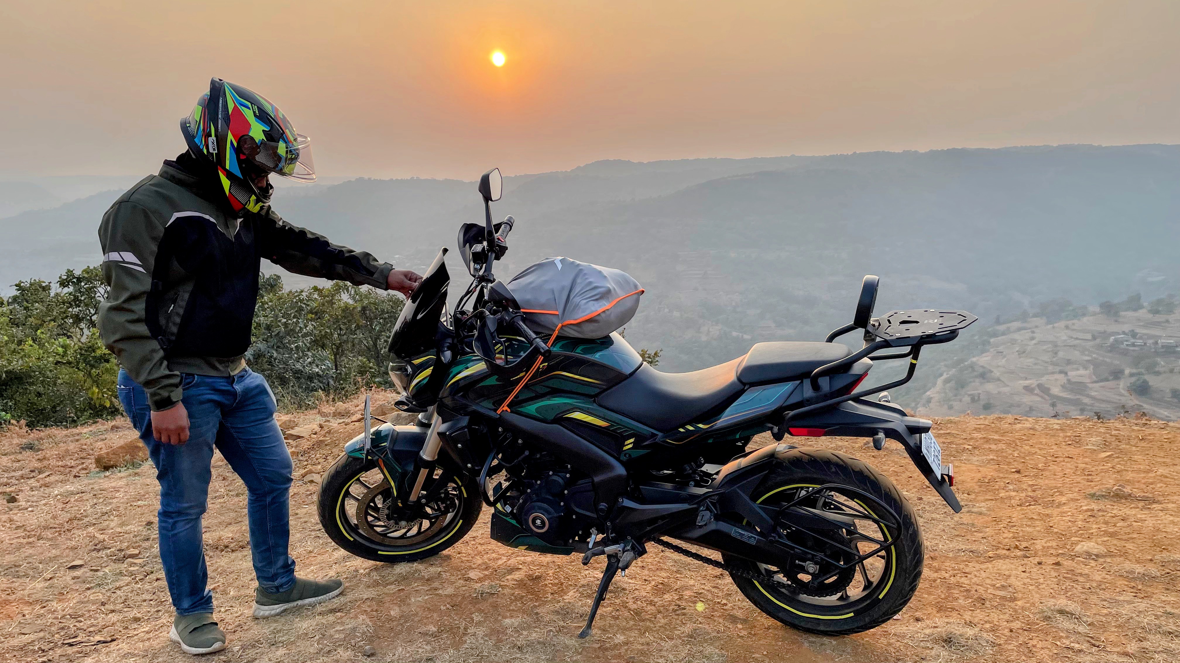 Sunset viewpoint, geared up